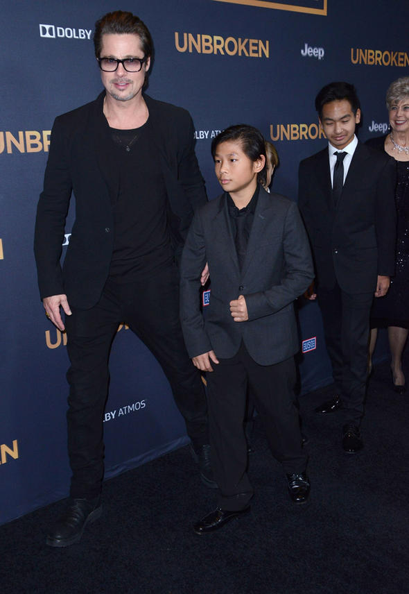 Çocukları Brad Pitt'e sırt çevirdi