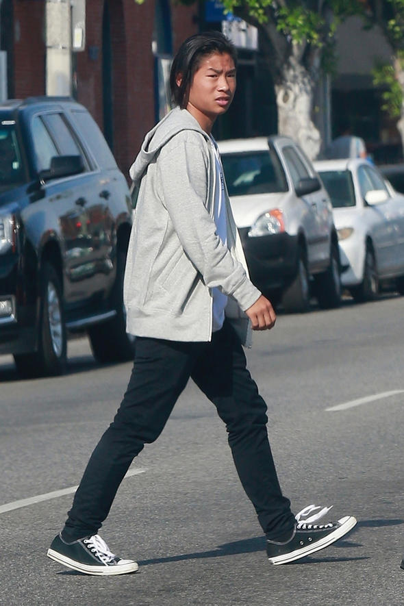 Çocukları Brad Pitt'e sırt çevirdi