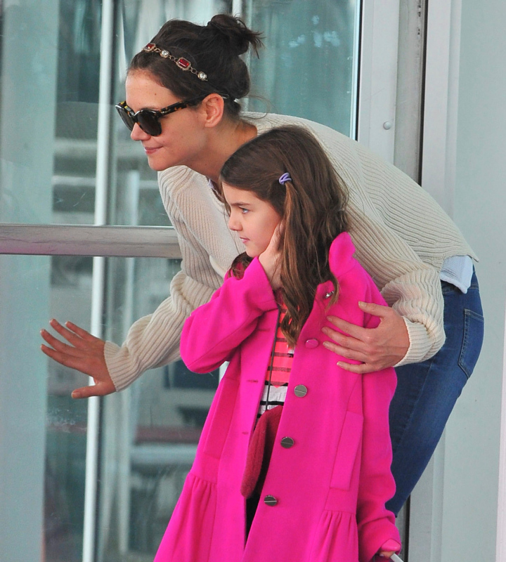 Tom Cruise ve Katie Holmes'ın kızları Suri büyüdü