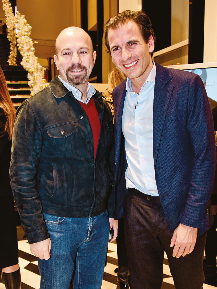 Sanatçılardan kar küresi