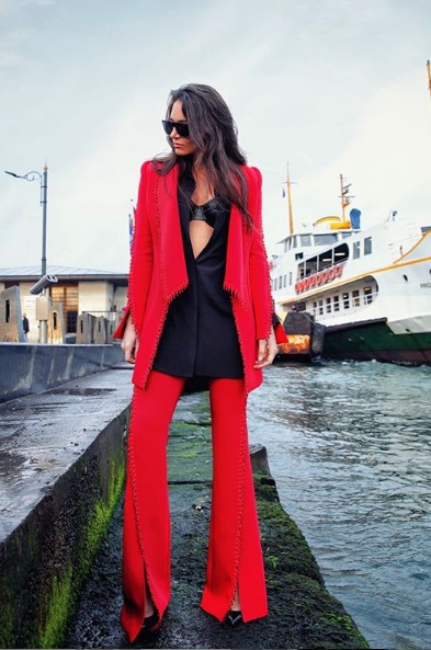 Eda Taşpınar paylaşımlara doymuyor