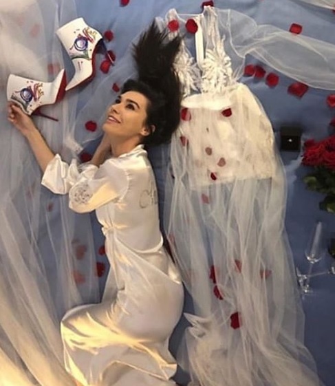Sinan Akçıl ve Burcu Kıratlı'nın yeni nikah fotoğrafları