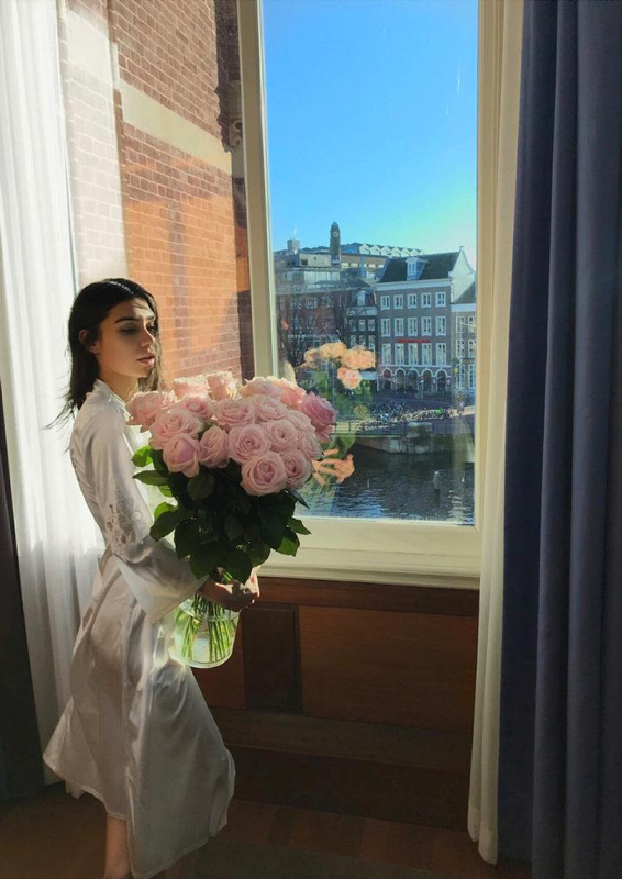 Sinan Akçıl'dan Burcu Kıratlı'ya aşk dolu paylaşım