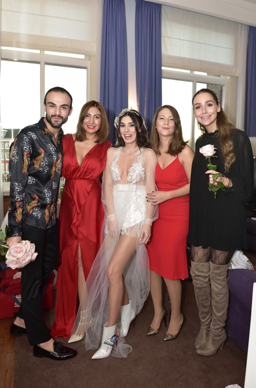 Sinan Akçıl'dan Burcu Kıratlı'ya aşk dolu paylaşım