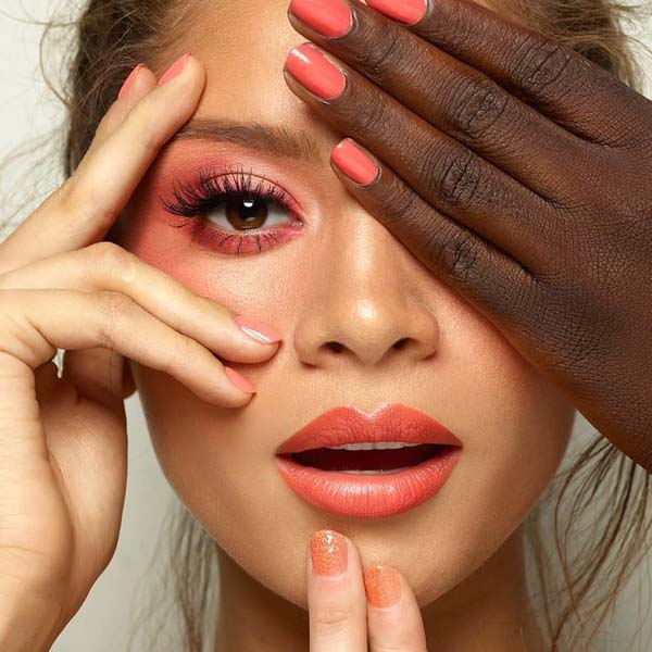 Kozmetikte yılın rengi: Canlı mercan