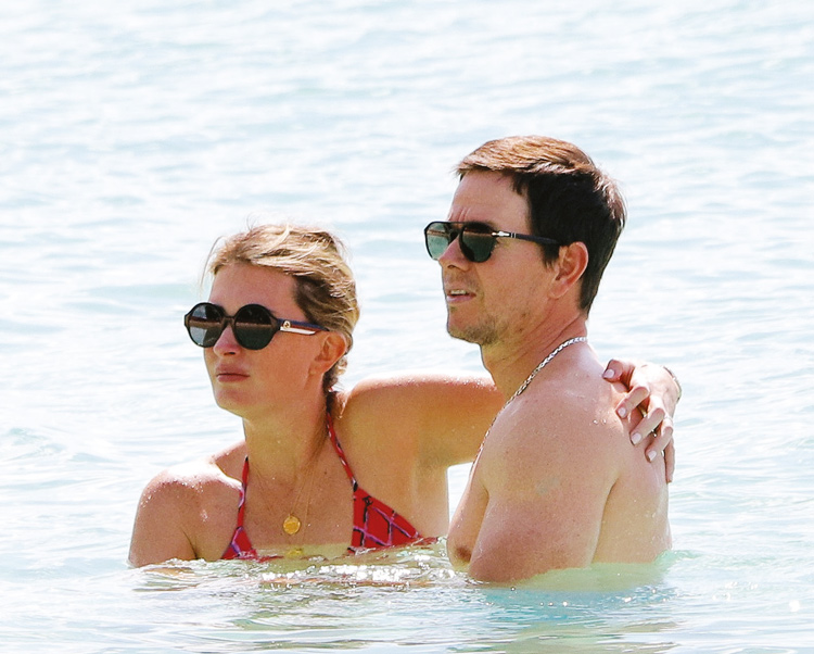 Yeni yıla plajda girdiler