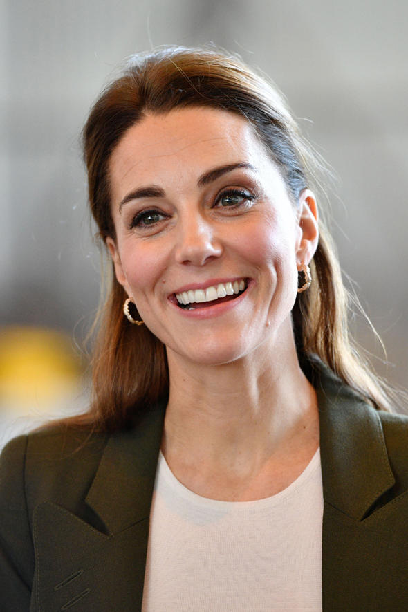 Kate Middleton neden yaşlı görünüyor?
