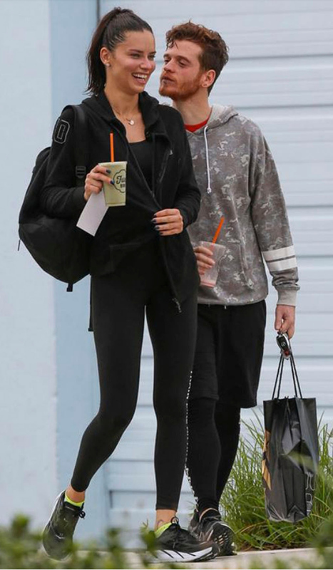 Metin Hara'ya son darbe Adriana Lima'nın o hareketiyle geldi