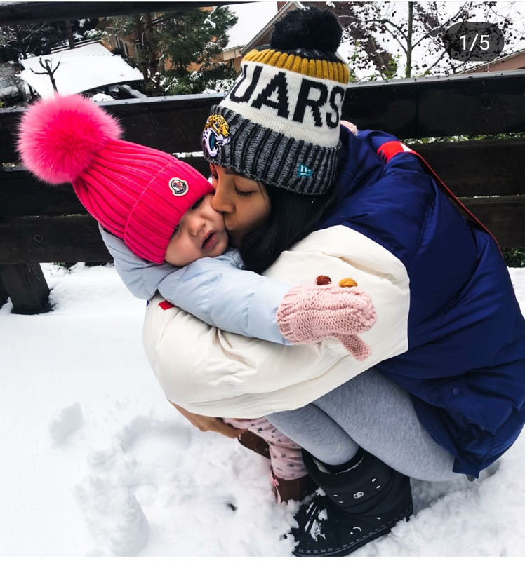 Berkay Şahin'in hamile eşi Özlem Ada Şahin'in fit hali dikkat çekti