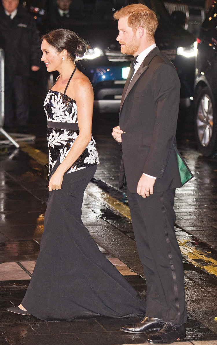 Sussex Düşesi'nin hamile stili çok başarılı