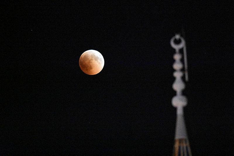 Süper Kanlı Kurt Ay Tutulması nedir, ne zaman gerçekleşecek?