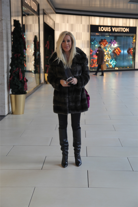 Hande Acar'ın pembe şıklığı