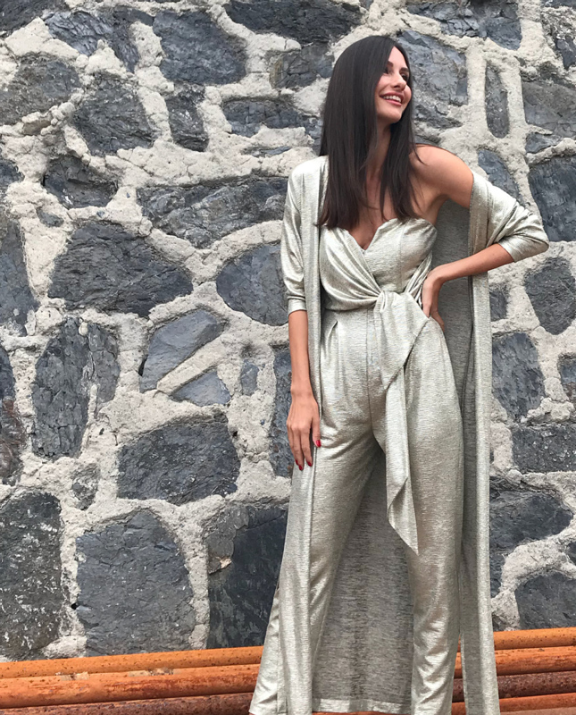 Yasemin Özilhan kusursuz fiziğini spora borçlu