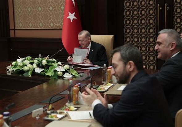 Cumhurbaşkanı Erdoğan sinema sektörü temsilcilerini kabul etti