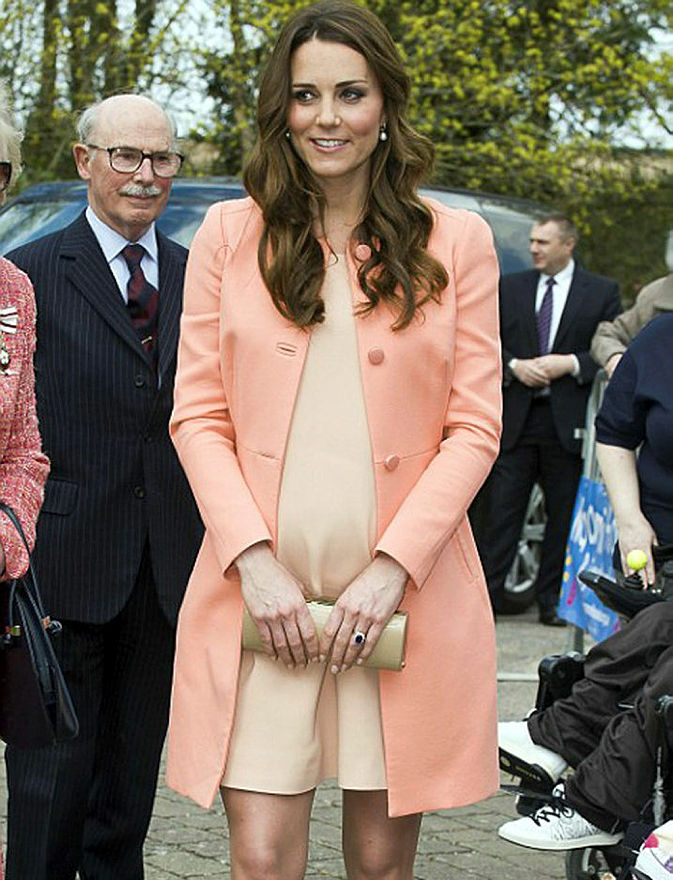 Kraliyet gelinlerinin hamilelik stilleri