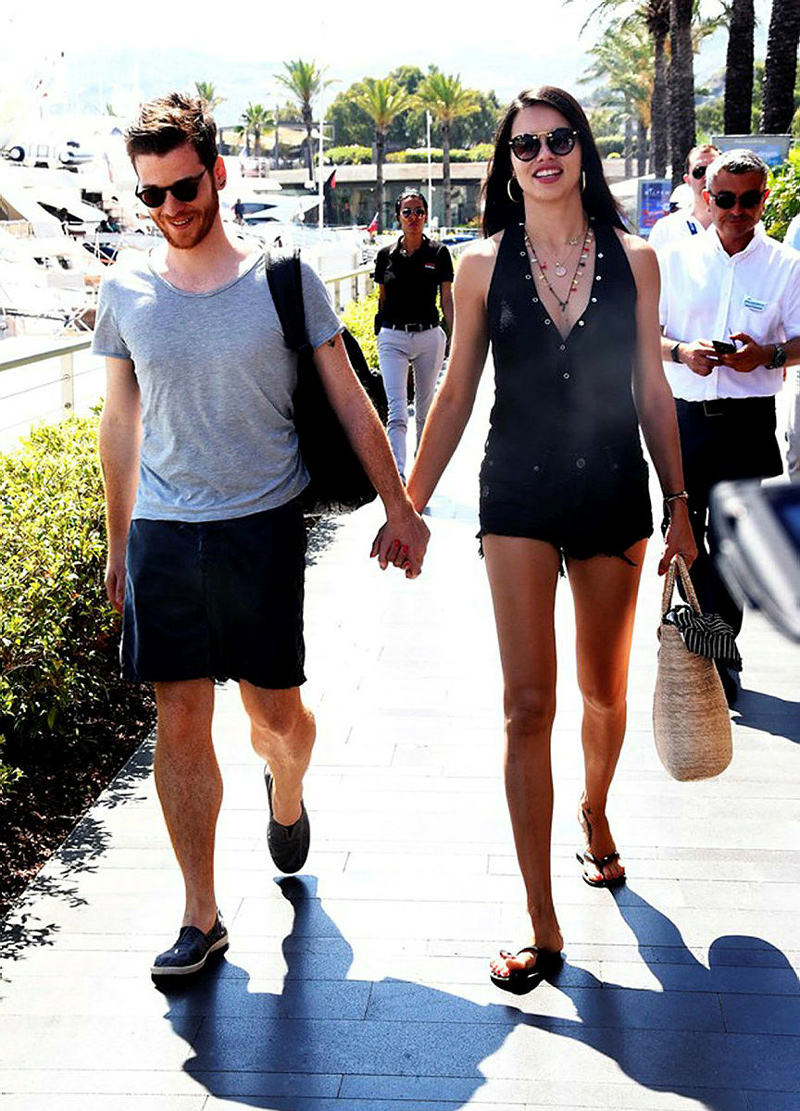 Adriana Lima'dan açıklama