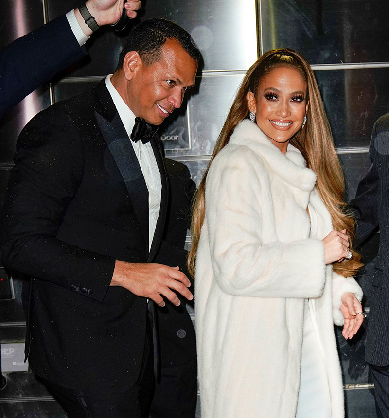 Jennifer Lopez ve Alex Rodriguez aşkının 2. yılı