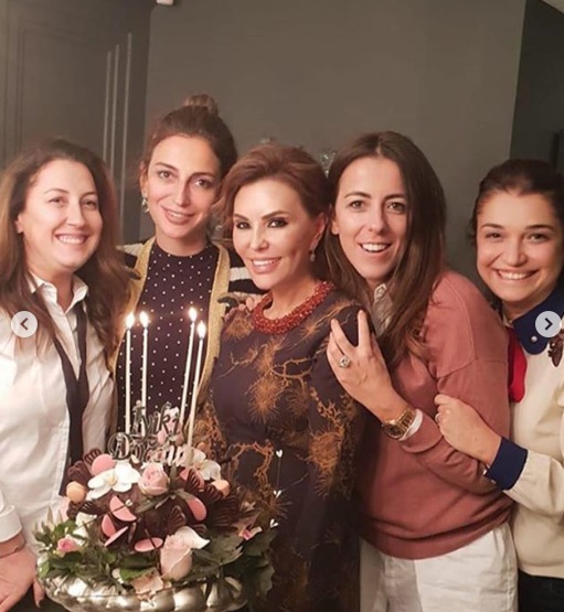 Feryal Gülman'a sürpriz doğum günü partisi