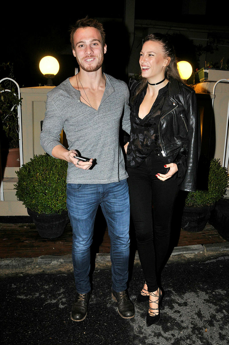 Serenay Sarıkaya ve Kerem Bürsin'in evlilik sözleşmesi krizi