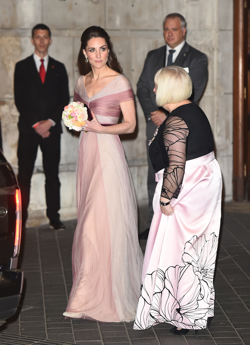 Gala da Kate Middleton şıklığı