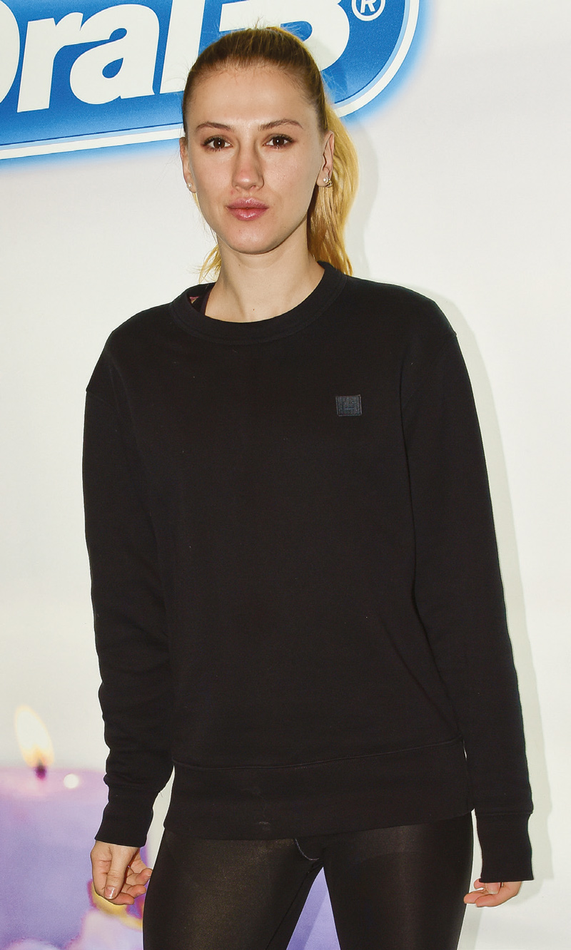 Arkadaşlarını SPA'da bir araya getirdi