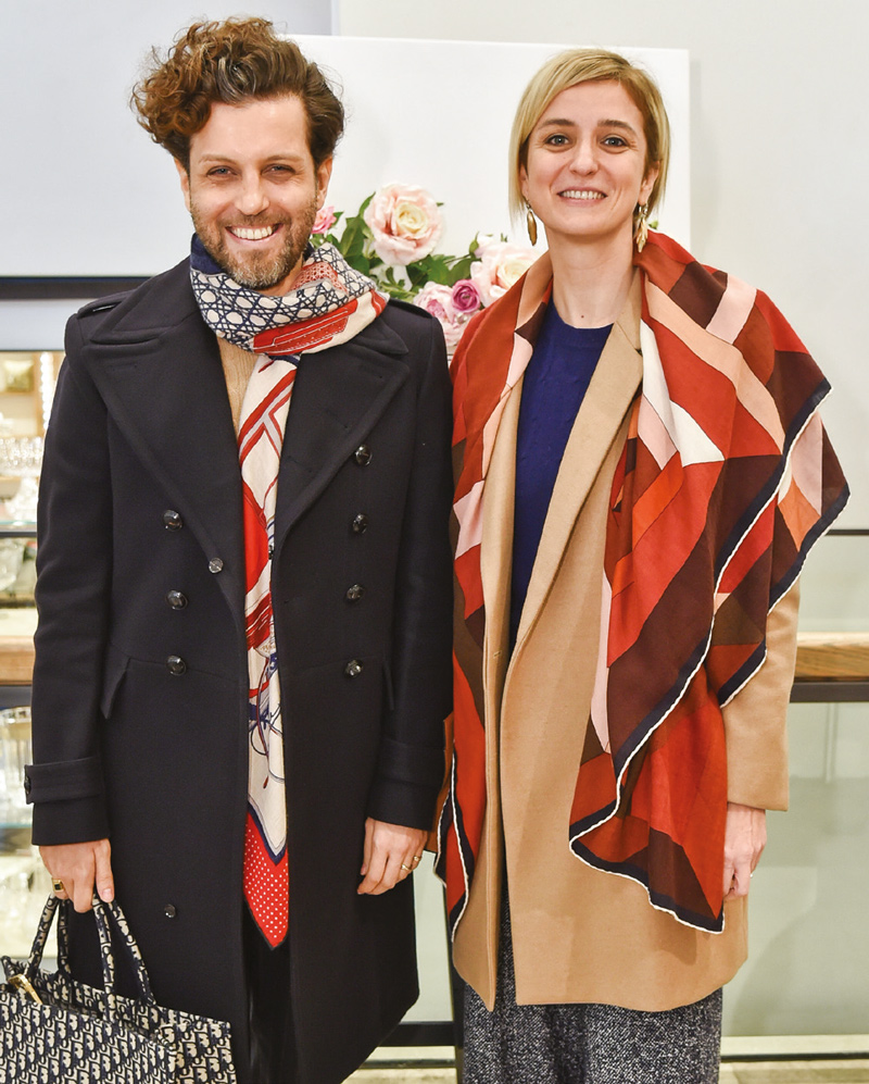 Mis kokulu davette bir araya geldiler