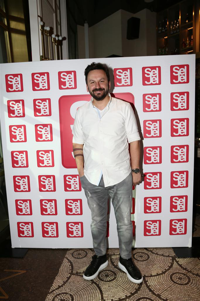 Tanıtımda bir araya geldiler