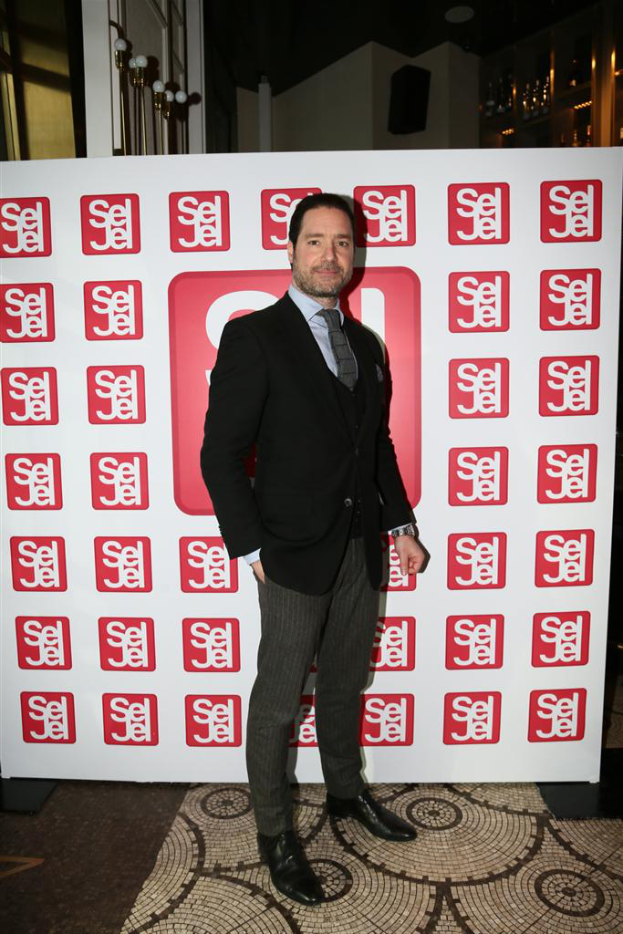 Tanıtımda bir araya geldiler