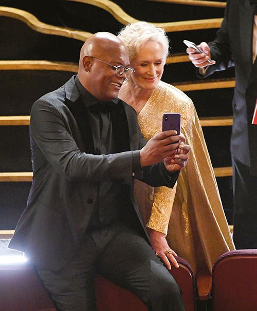 Sürprizlerle dolu bir tören