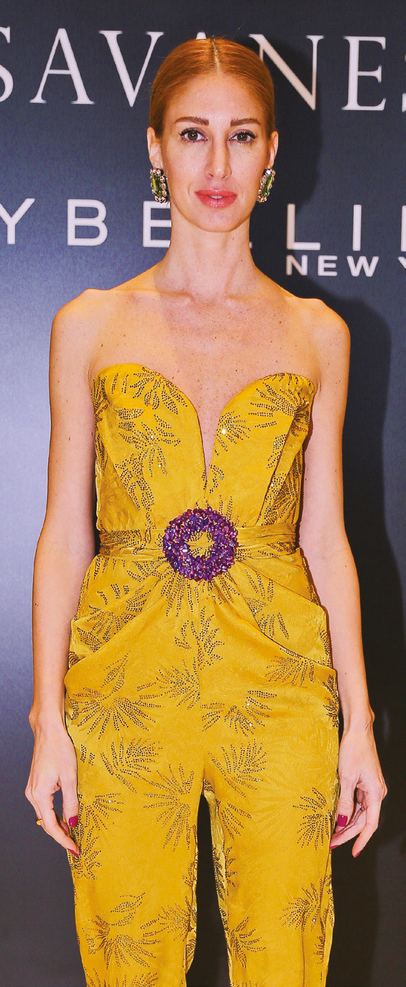 Tasarımcı kardeşlerden görkemli defile