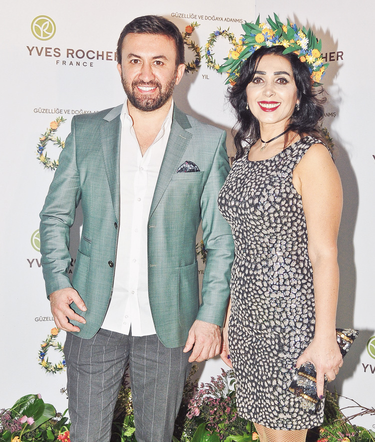 Kozmetik markasında 60. yıla özel davet 