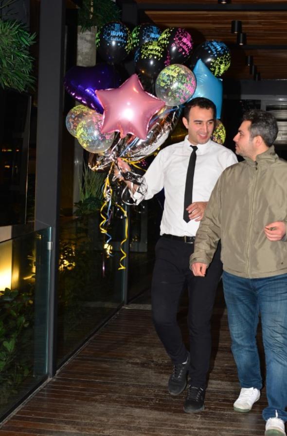 Demet Özdemir'in 2 gün gecikmeli doğum günü kutlaması