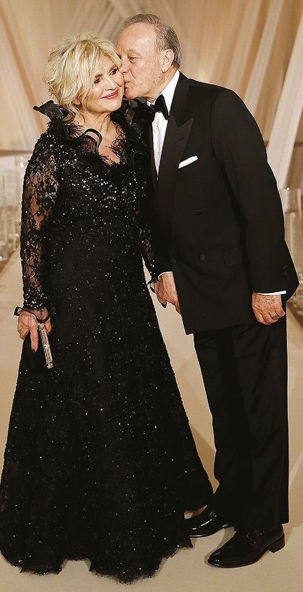 Masallardaki gibi bir düğünle evlendiler