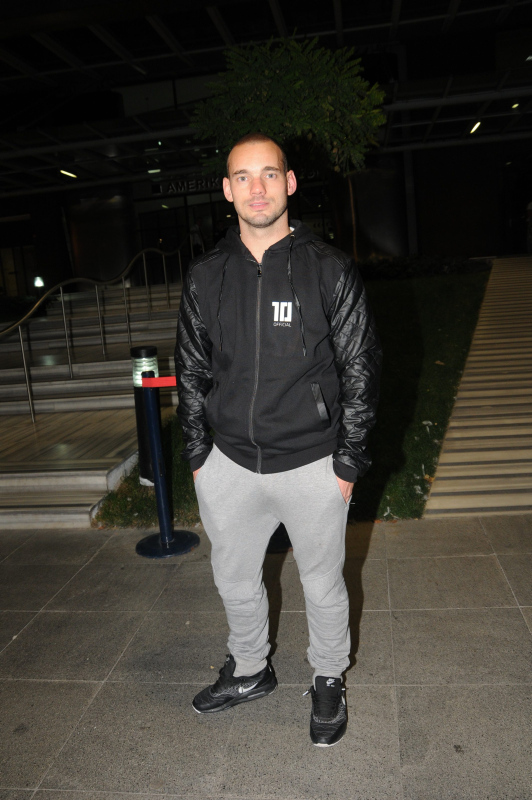 Wesley Sneijder ve Yolanthe Cabau boşanıyor