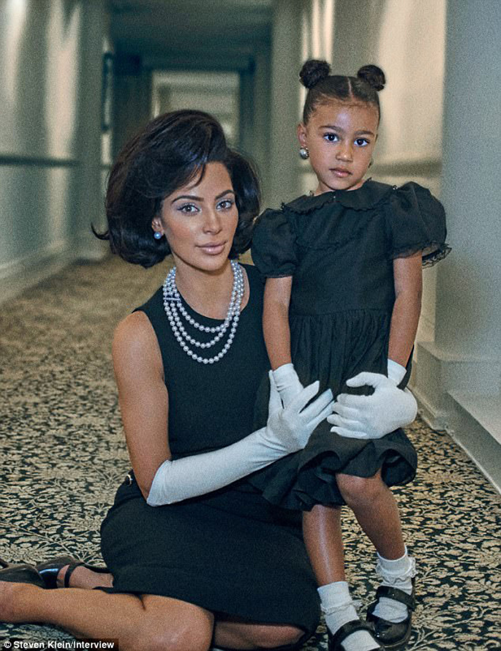 Kim Kardashian kızı için stil danışmanı tuttu