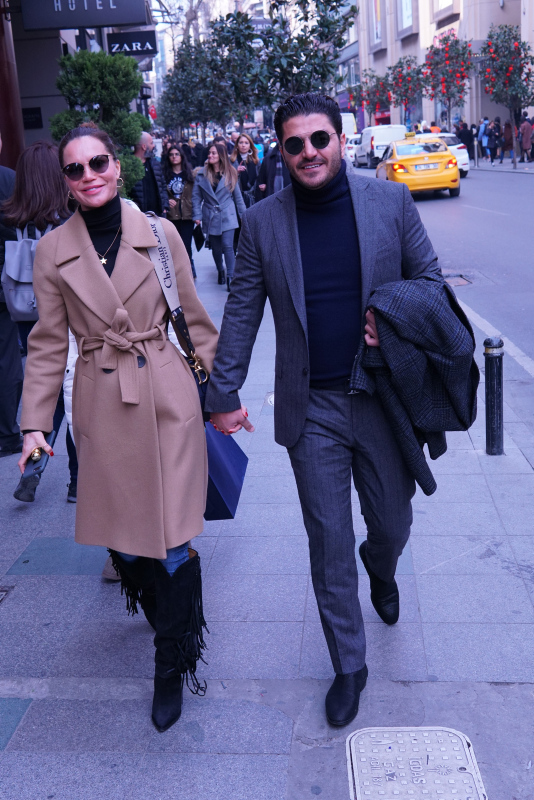 Ebru Şallı, evlilik müjdesini verdi