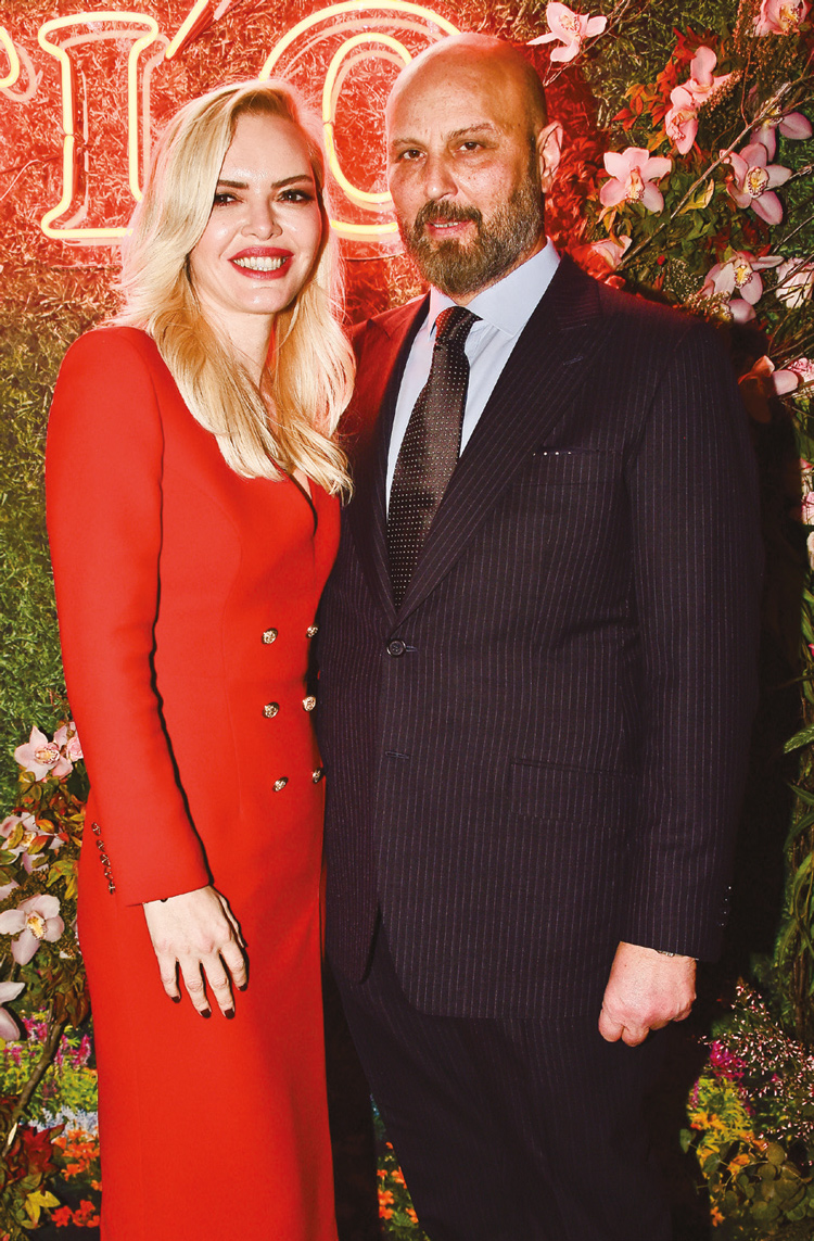 Yeni marka yüzüne görkemli tanıtım