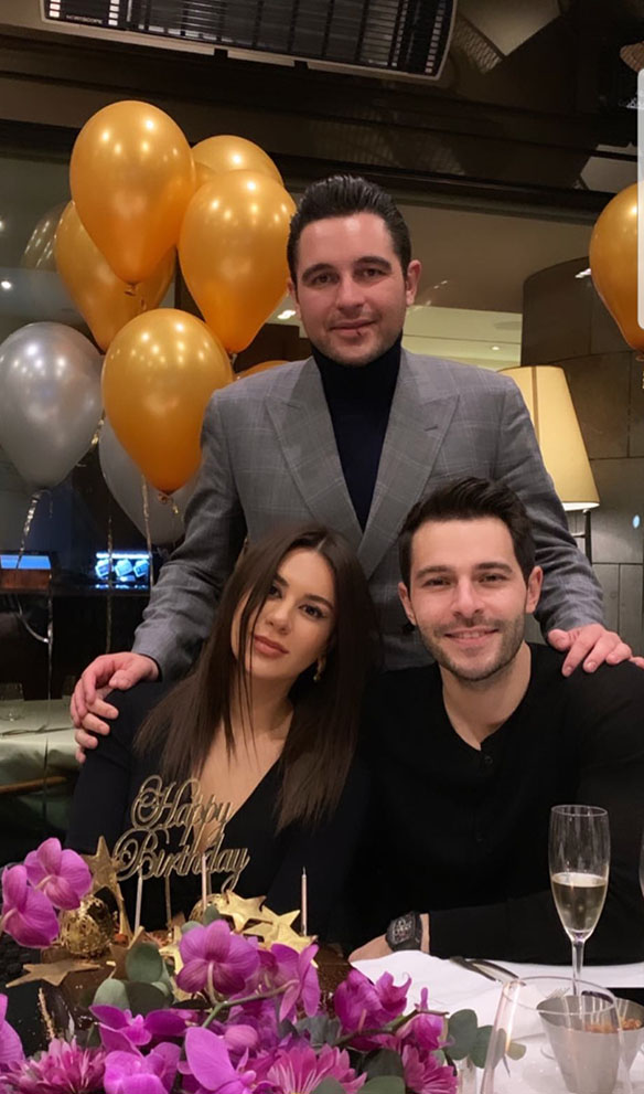 Pırıl Çetindoğan yeni yaşını ailesiyle birlikte kutladı