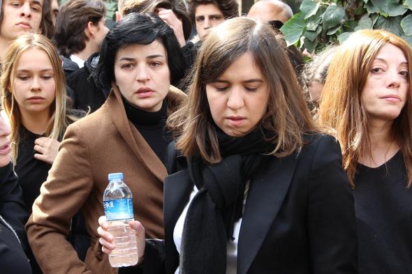 Zafer Çika'yı son yolculuğunda sevenleri yalnız bırakmadı