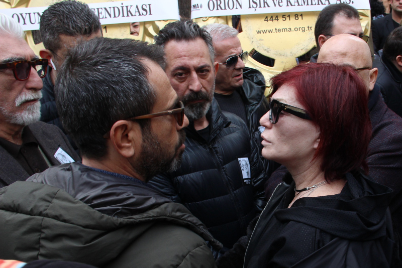 Zafer Çika'yı son yolculuğunda sevenleri yalnız bırakmadı