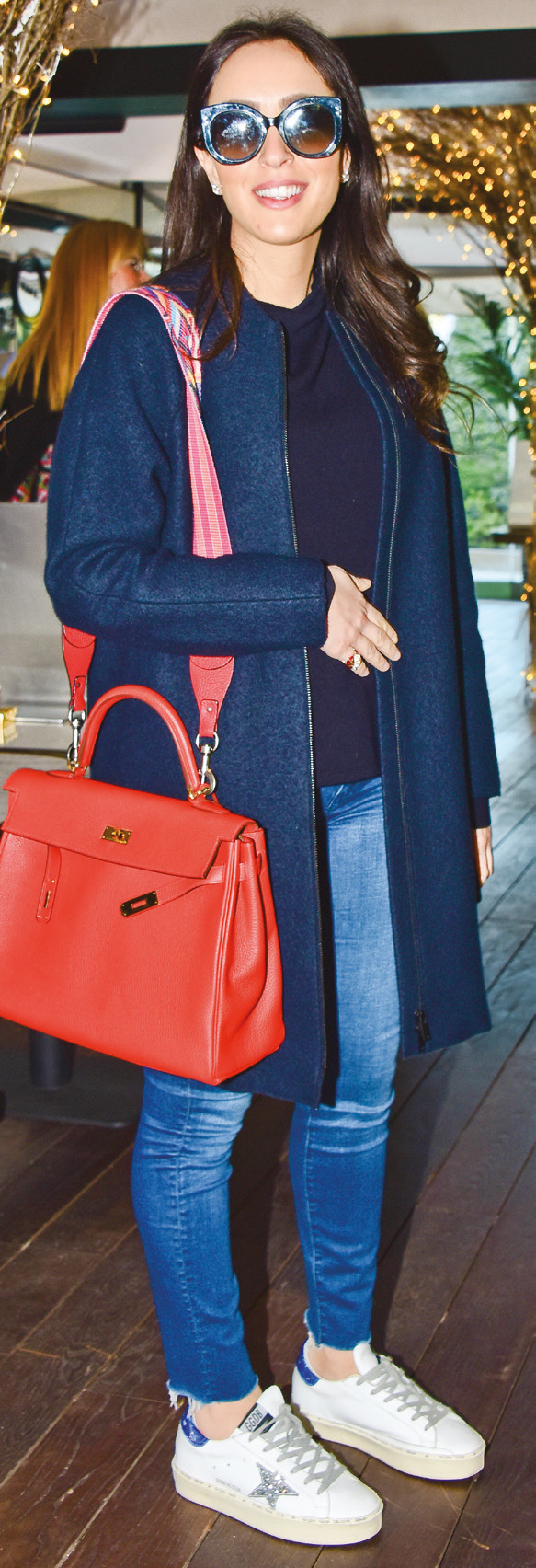 Yeni sezon gözlüklerine renkli tanıtım