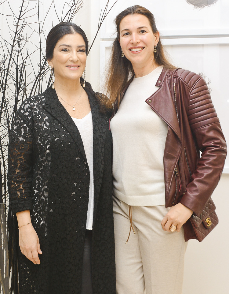 Sanatsever isimler sergide buluştu