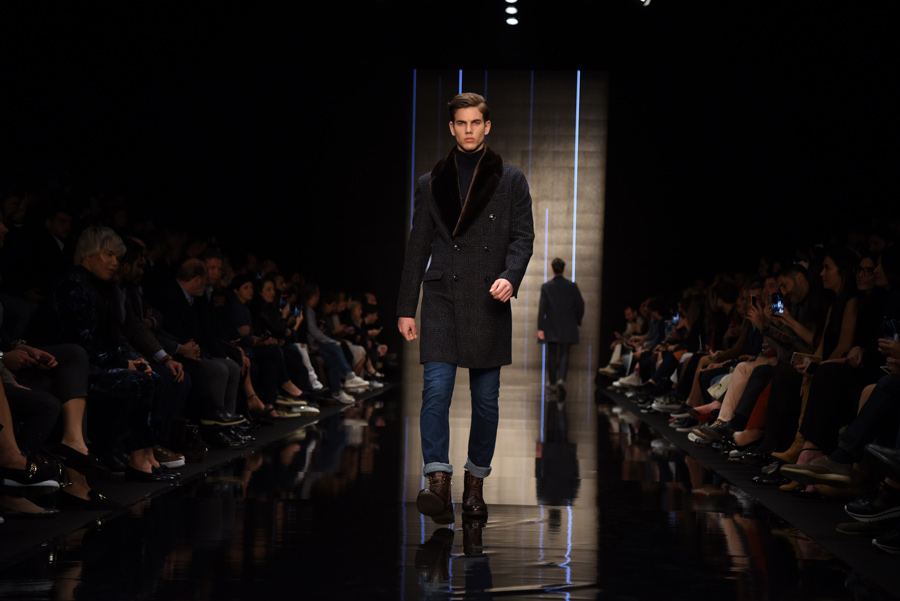 Kiğılı podyumda ezber bozdu!