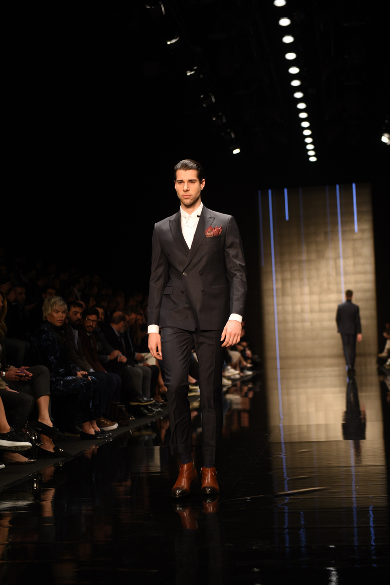 Kiğılı podyumda ezber bozdu!