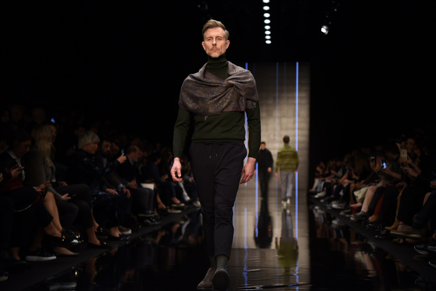 Kiğılı podyumda ezber bozdu!