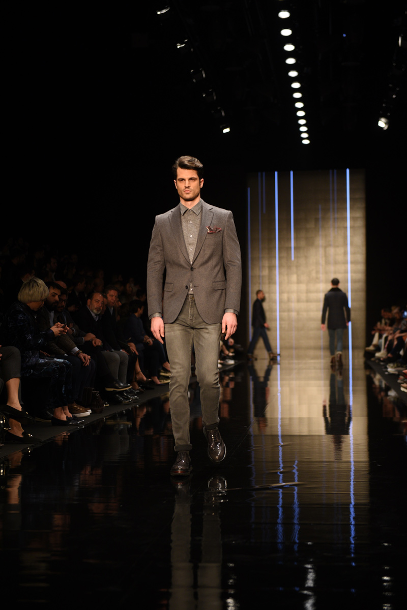 Kiğılı podyumda ezber bozdu!