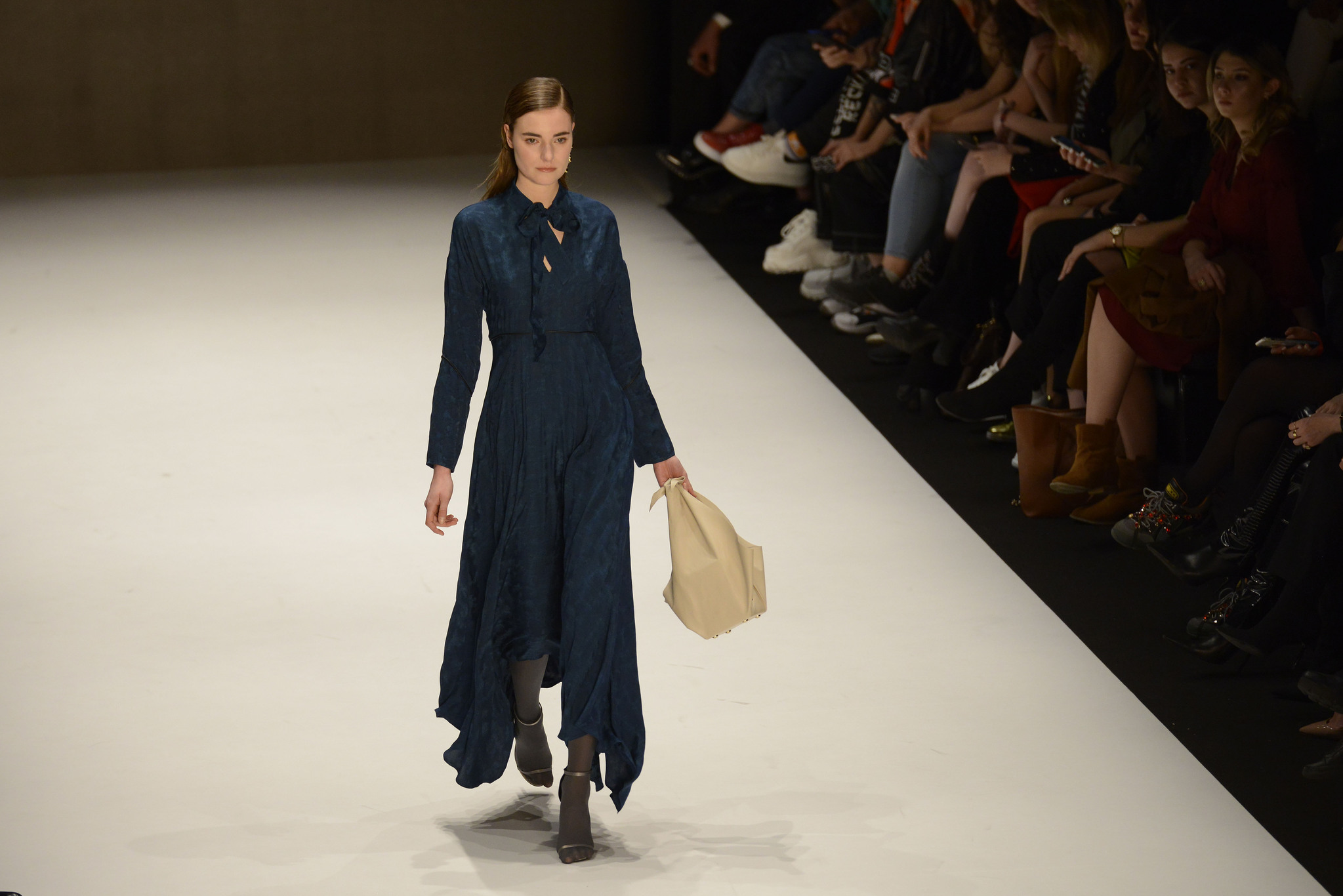 Mehtap Elaidi Sonbahar/Kış 2019 koleksiyonu