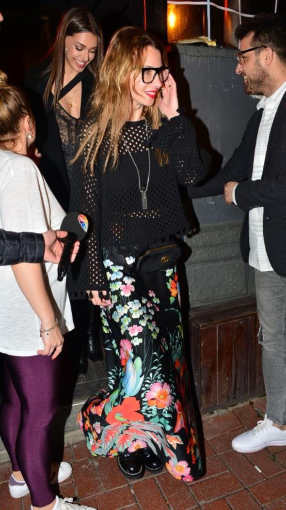 Rıza Kocaoğlu, 40'ıncı yaşını dostlarıyla kutladı