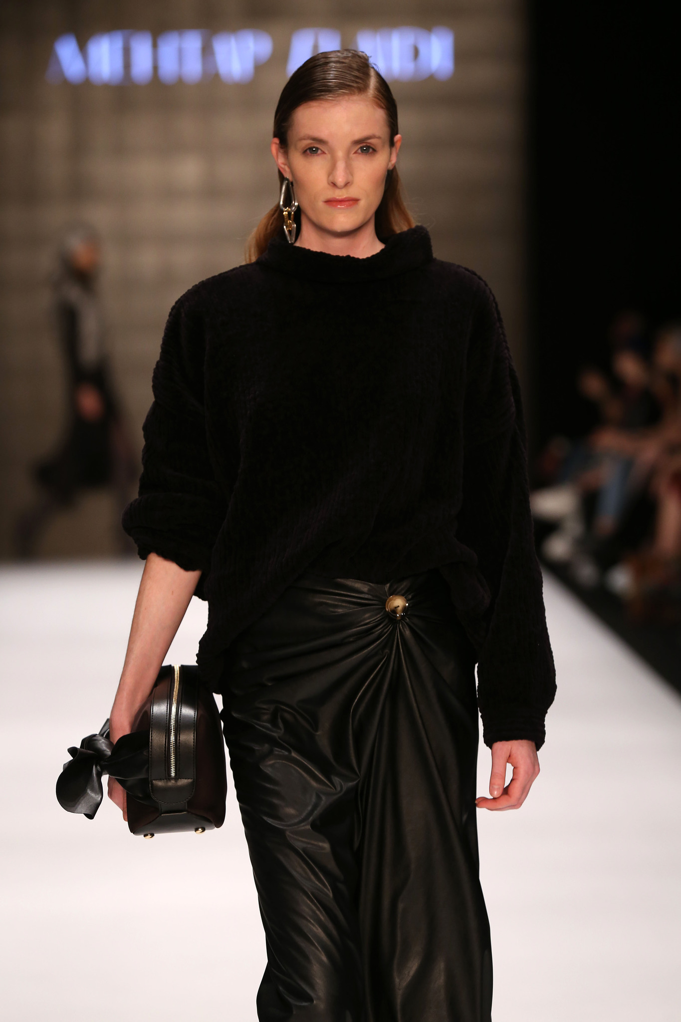 Mehtap Elaidi Sonbahar/Kış 2019 koleksiyonu