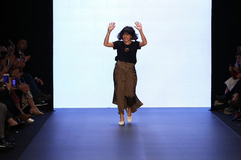 Selen Akyüz ve Tuğçe Özocak Karma 1 defilesi ile koleksiyonlarını tanıttı